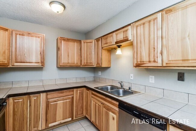 Foto del edificio - 4319 Moonbeam Dr