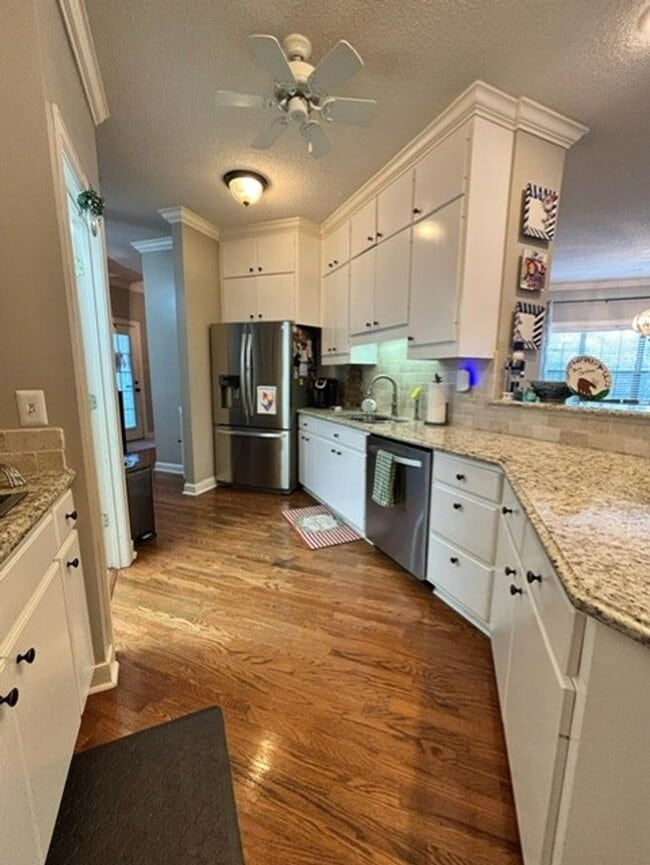 Building Photo - Beautiful home in Lake Park