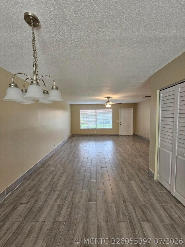 Building Photo - 4859 Orleans Ct