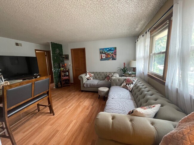 Foto del edificio - 2200 Oakton St