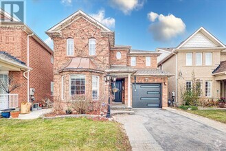 Building Photo - 53 Angier Crescent