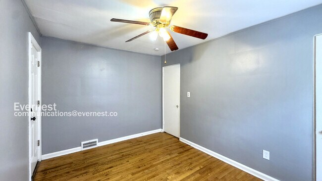 Foto del edificio - 17329 Kentucky St