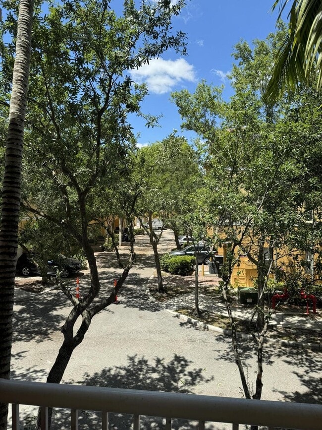 Building Photo - 3516 Shoma Dr