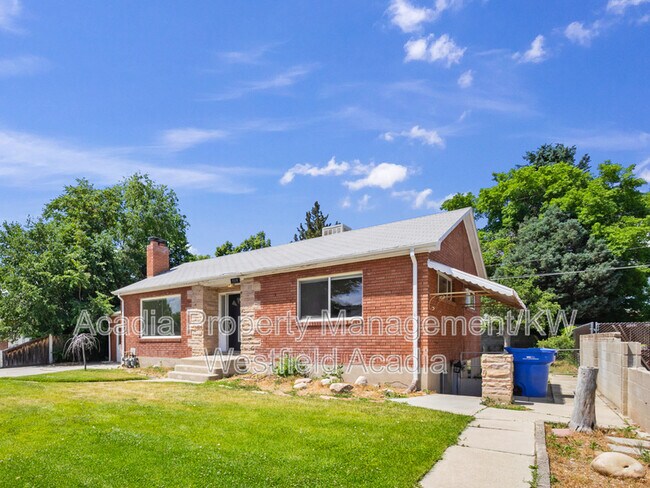 Building Photo - 517 E 700 S St