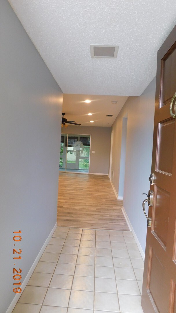 Delightful Dunedin Ground Floor Condo! Alquileres en Dunedin, FL