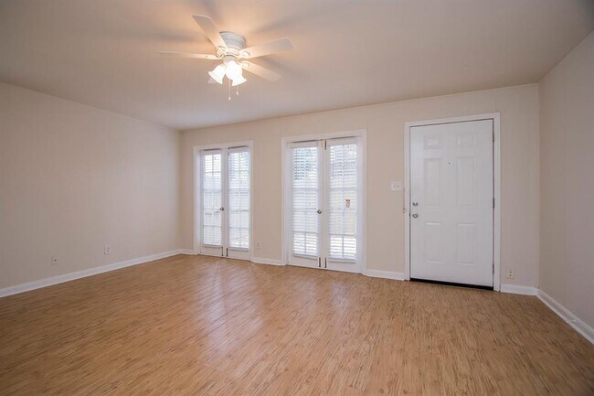 Foto del edificio - 1727 Commonwealth St