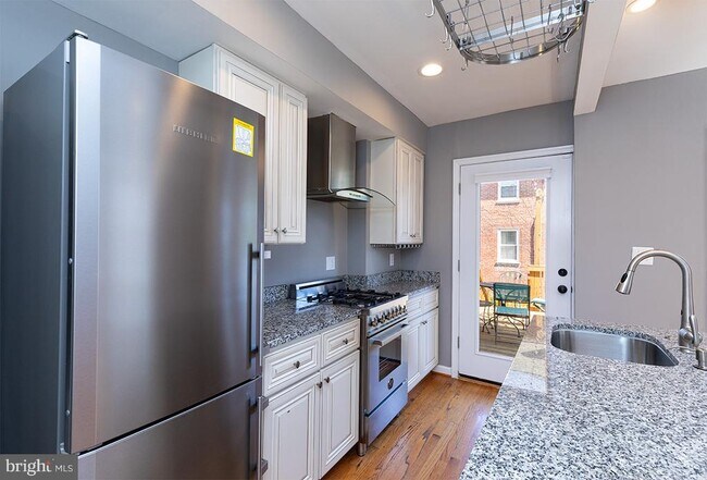 Building Photo - 6309 9th St NW