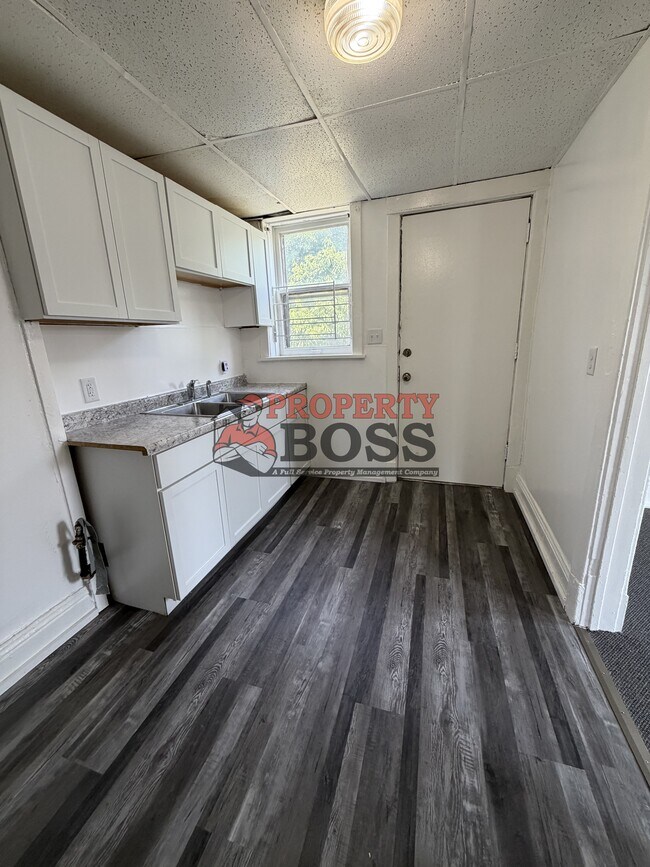 Foto del edificio - 546 E 7th Ave