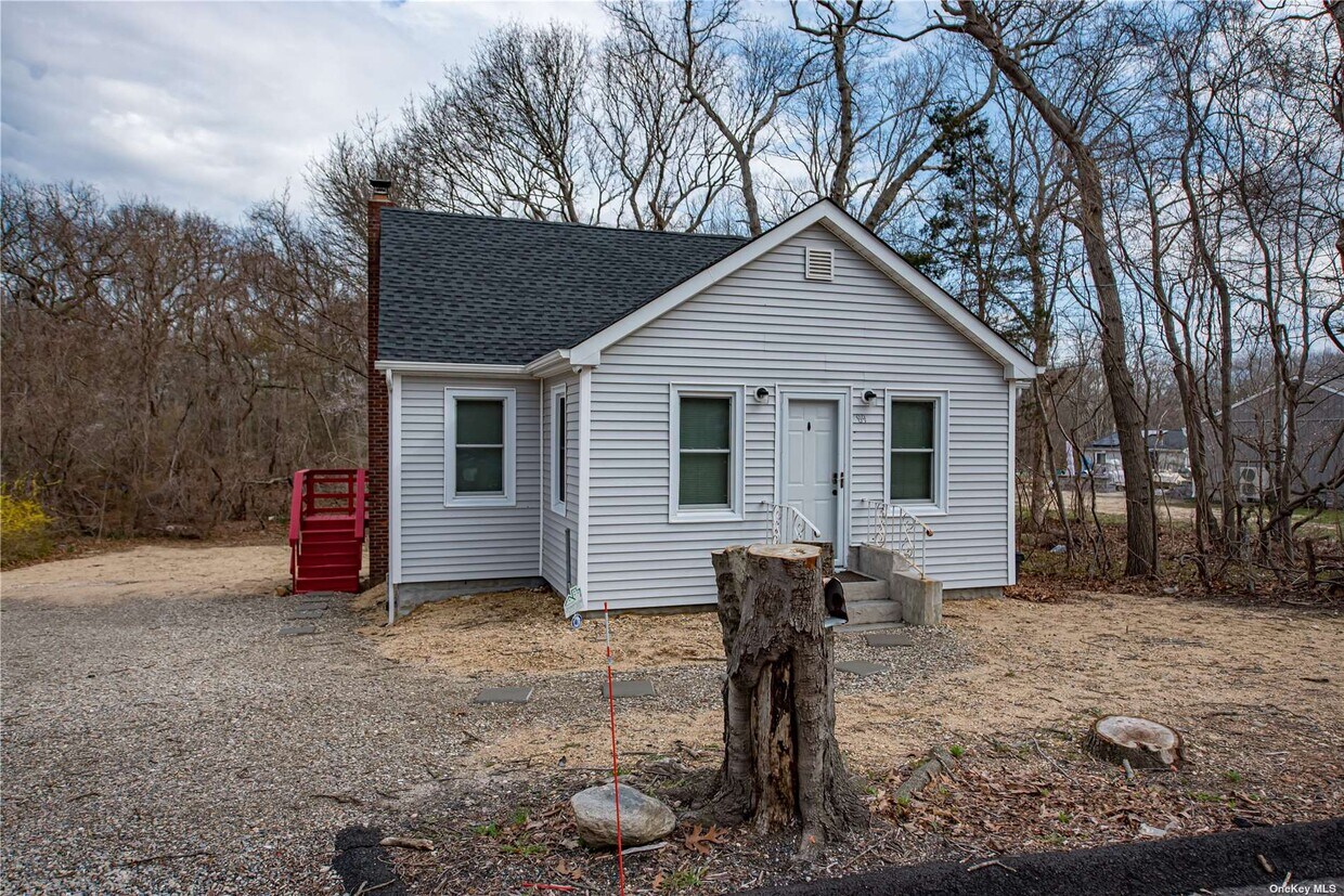Foto principal - 89 Seymour Ln