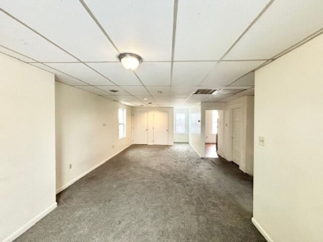 Building Photo - 703 Brookline Blvd