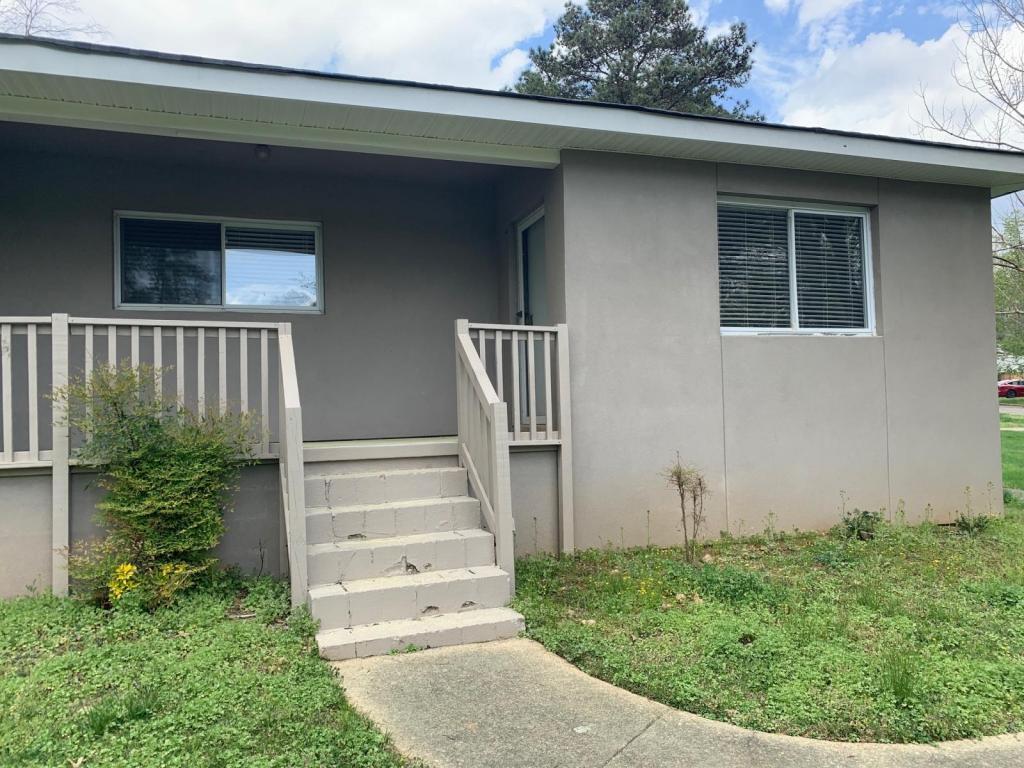 Foto principal - 4100 Campbell Rd