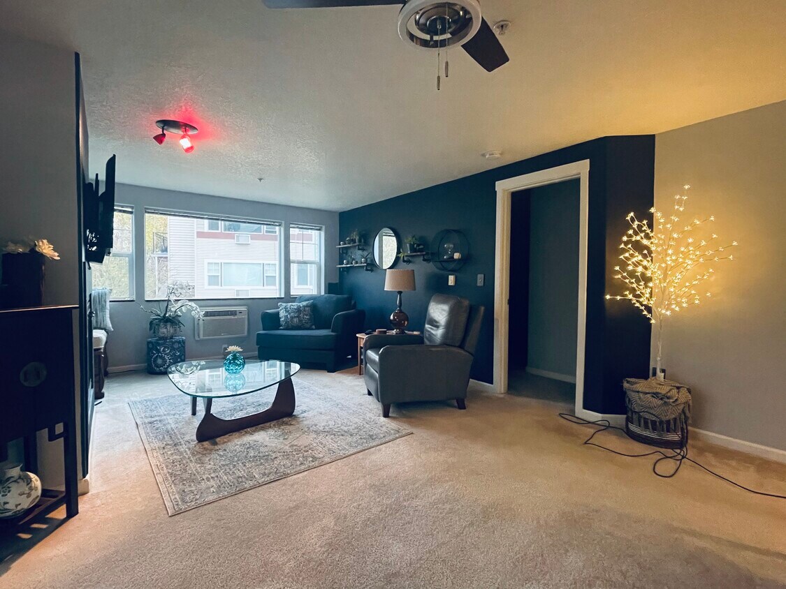 740 NW 185th Ave Unit 207, Beaverton, OR 97006 Condo for Rent in