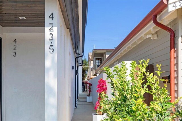 Foto del edificio - 423 Orchid Ave