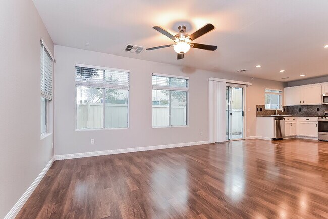 Foto del edificio - 9510 Grandview Spring Ave