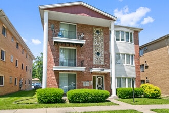 Building Photo - 17754 Rosewood Dr
