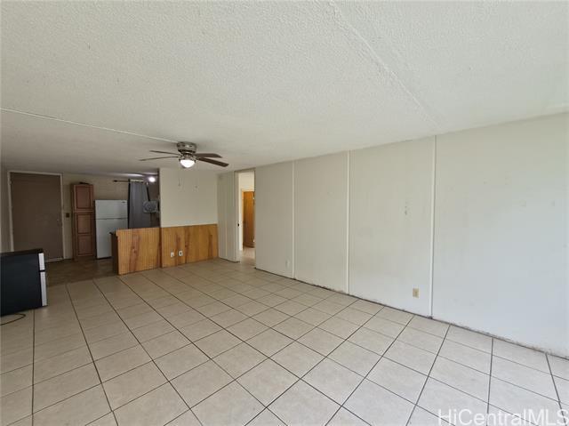Building Photo - 95-065 Waikalani Dr