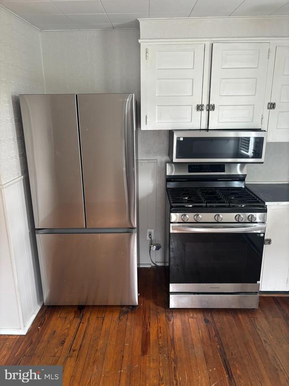 Foto del edificio - 74 S Main St