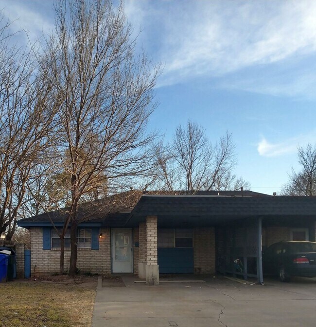 Building Photo - 2234-2236 Donna Dr