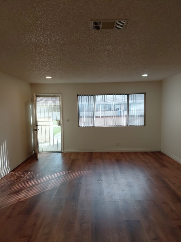 Foto del edificio - 21645 Powhatan Rd