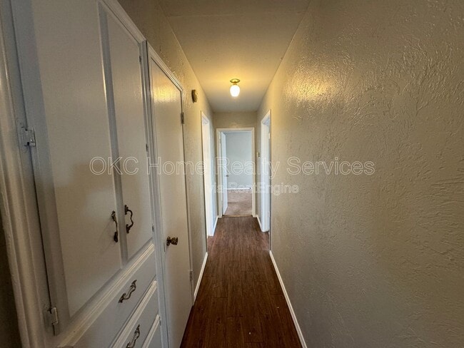 Building Photo - 3512 Willow Springs Dr