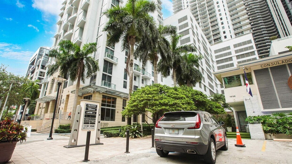Foto principal - 1050 Brickell Ave
