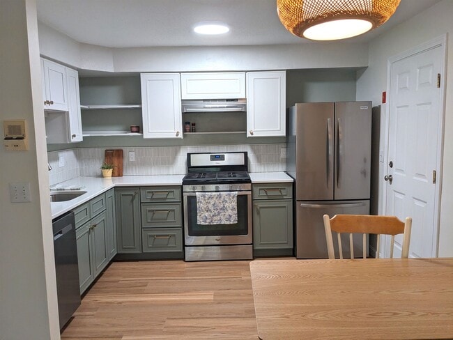Foto del edificio - 50 Brookside Dr