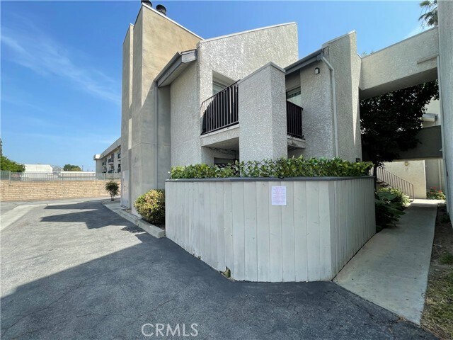 Foto del edificio - 20155 Keswick St