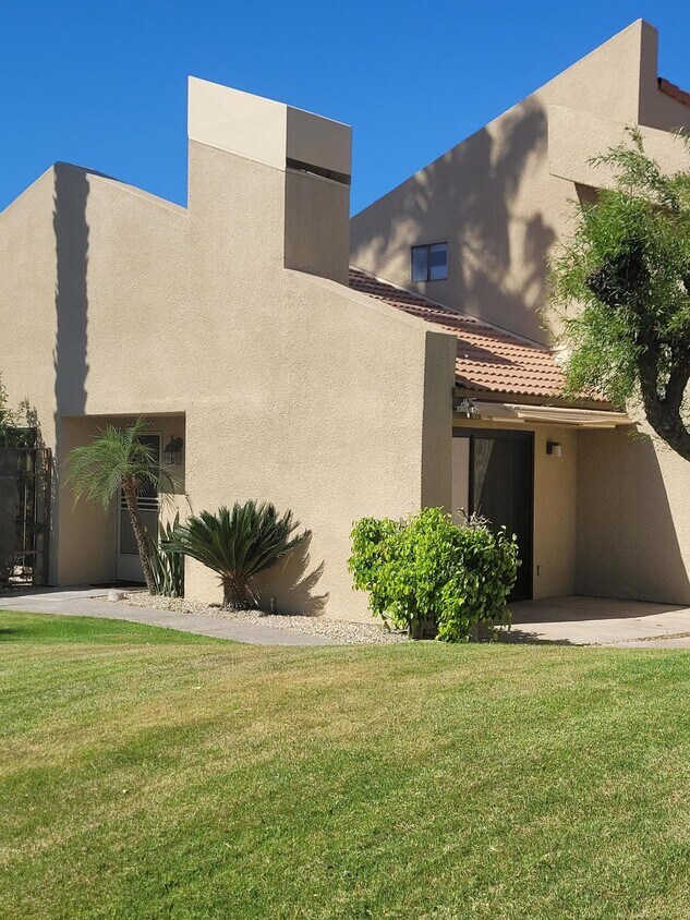 Primary Photo - 2950 Escoba Dr