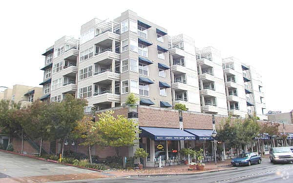Building Photo - The McKee Condominium