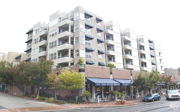 Foto del edificio - The McKee Condominium