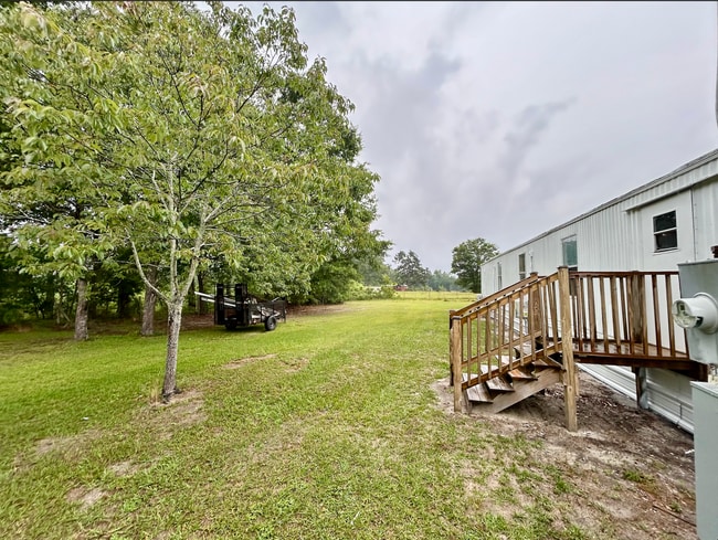 Building Photo - Conveniently Located in Trenton South Caro...