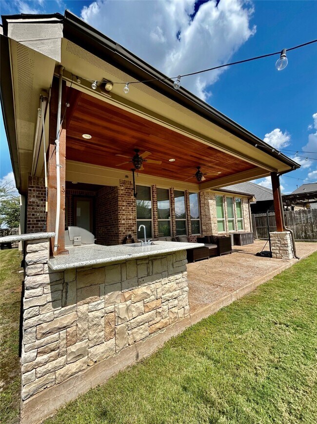 Building Photo - 27239 Aspen Falls Ln