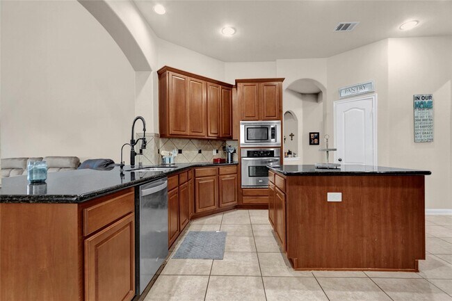 Foto del edificio - 22734 Newcourt Pl St