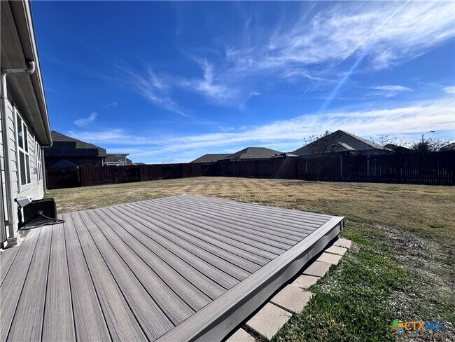 Foto del edificio - 300 Colthorpe Ln