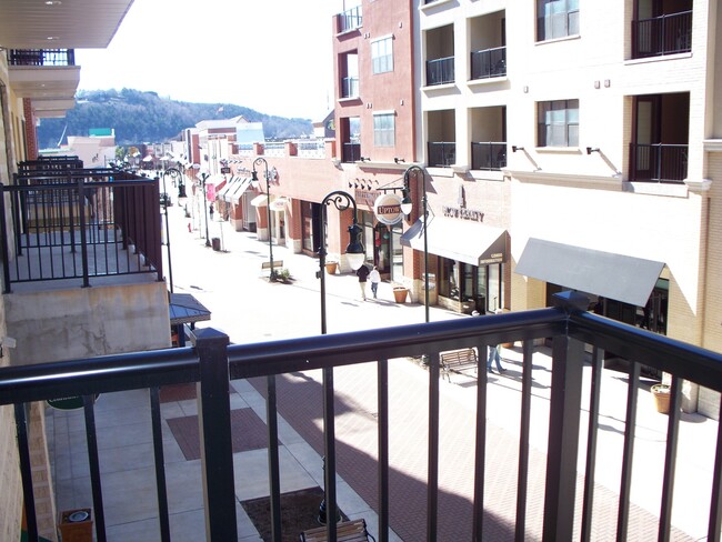 Foto del edificio - Luxury 2 bedroom  Branson Landing Condo