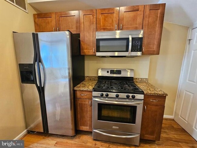 Foto del edificio - 5011 7th Pl NW
