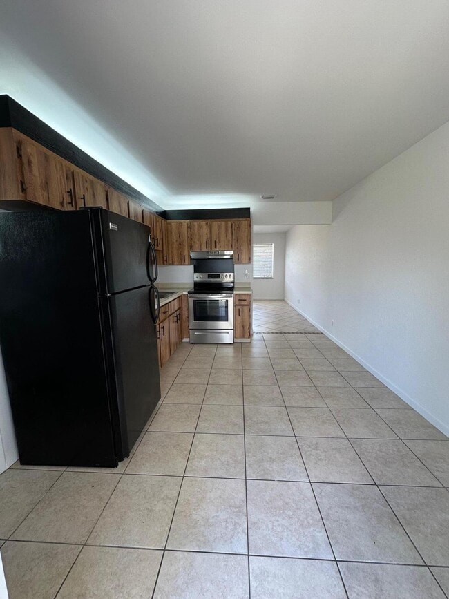Building Photo - 8698 SE Hobe Ridge Ave