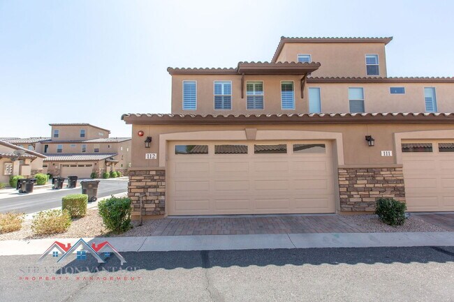 Foto del edificio - 2821 S Skyline Dr