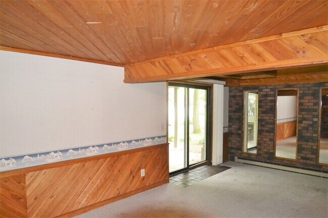 Building Photo - 6306 119th Ave N