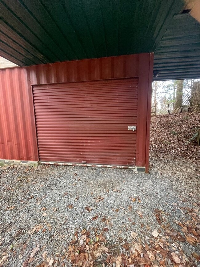 Building Photo - 289 Hill St