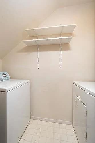 Building Photo - 565 Shoal Cir