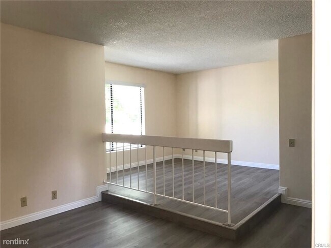 Foto del edificio - 3 br, 2.5 bath Condo - 16312 Sierra Pass Way