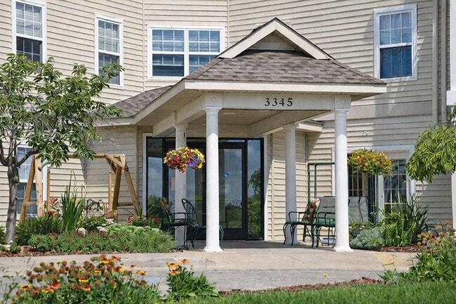 Building Photo - ST. CLAIR LANDINGS