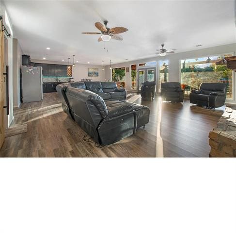 Foto del edificio - 166 Indian Gap Rd