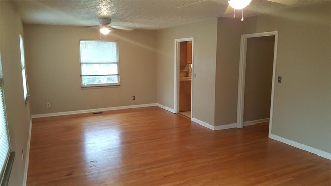 Photo - 2816 Milford Ave