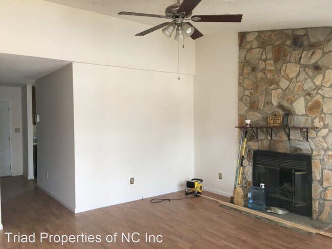 Building Photo - 3 br, 2 bath House - 1100 Julian St