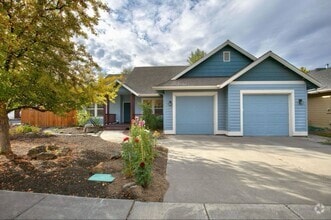 Building Photo - 20937 Spinnaker St