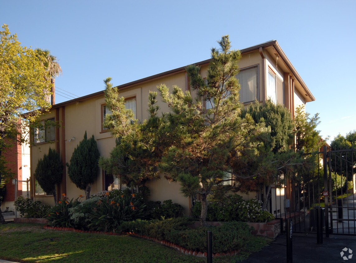 1030 S Osage Ave, Inglewood, CA 90301 Apartments in Inglewood, CA