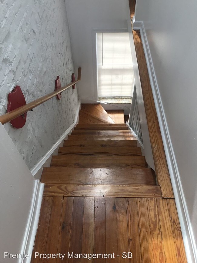 Building Photo - 1 br, 1 bath House - 517 Callendar St