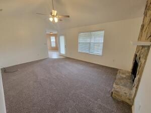 Foto del edificio - 8521 Misty Ridge Ln